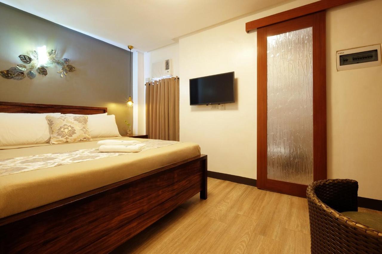Jai-Cob'S Suites Coron Exterior photo