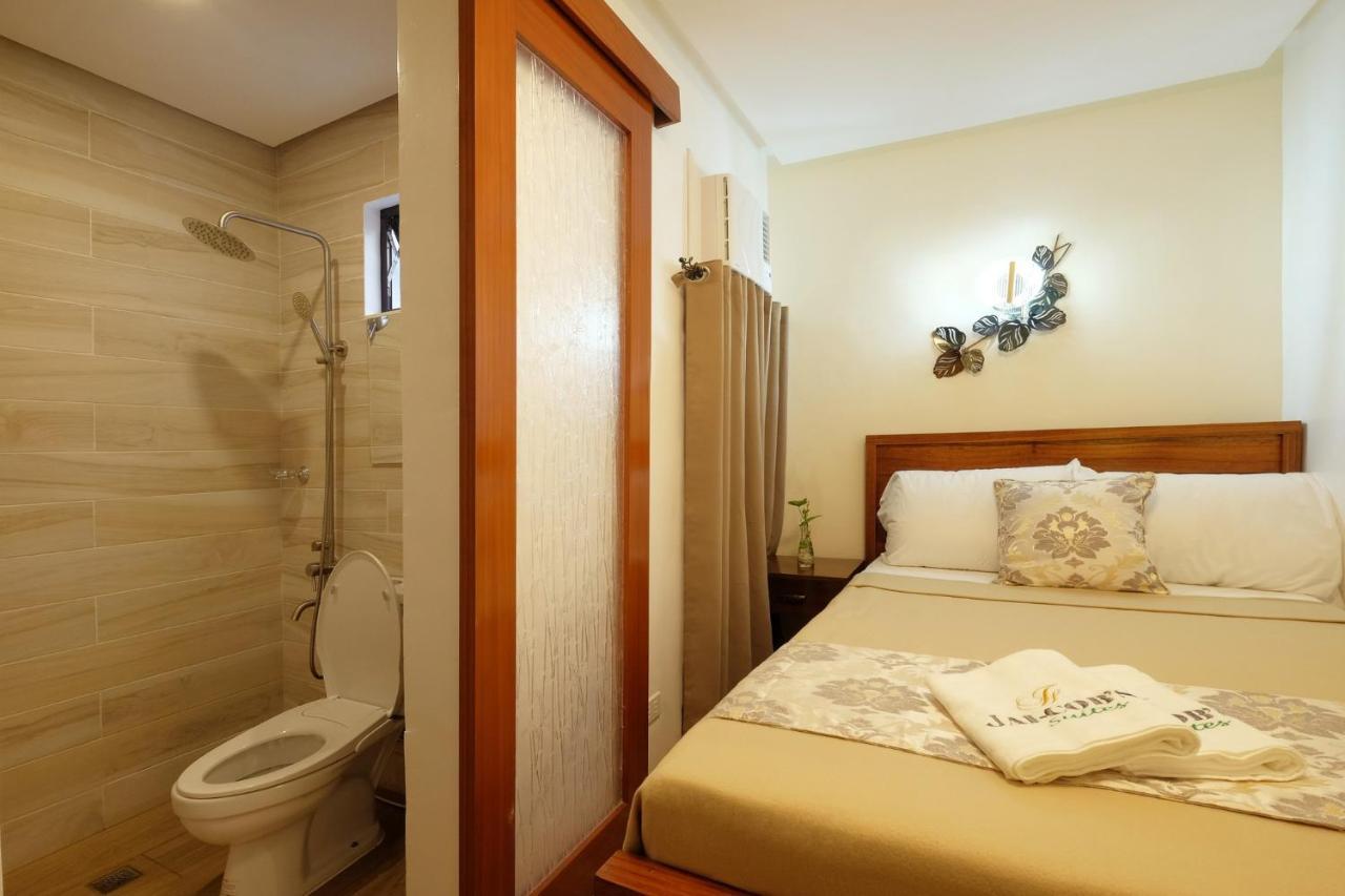 Jai-Cob'S Suites Coron Exterior photo