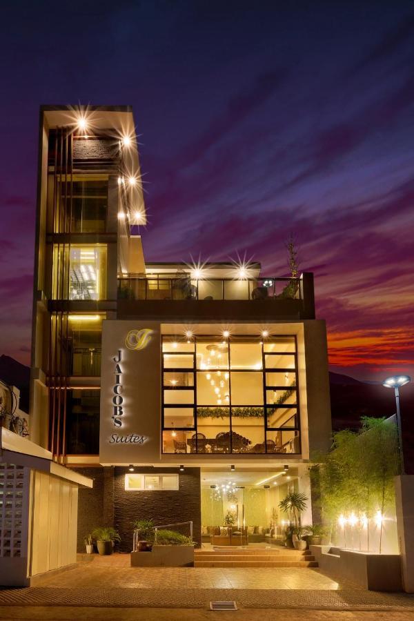 Jai-Cob'S Suites Coron Exterior photo